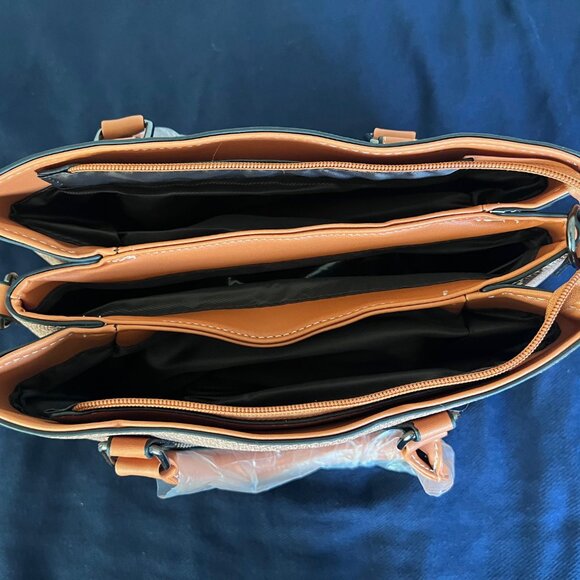 Crossbody Canvas Women's Handbag - Picture 5 of 7